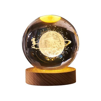 Oblasti Ornament stolná Lampa USB Power Nočné Svetlo Astronaut Crystal Ball Žiariace Planetárny Posteli Narodeniny Domova So stojanom