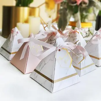 100ks Nové Kreatívne Trojuholníkového tvaru Pyramídy Mramoru štýl Candy Box Svadobné Zdvorilosti Strana navrhne vďaka Darček Čokoláda Box